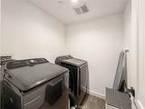 946 Warwick - Photo 33