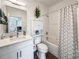 946 Warwick - Photo 37