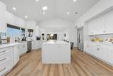 1112 Starview Dr - Photo 10
