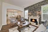 993 Hawthorne Creek Dr - Photo 4