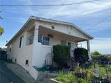 986 Gifford Avenue - Photo 1