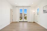 246 Canterbury - Photo 37