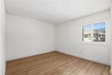 870 Lancaster - Photo 16