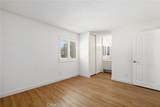 870 Lancaster - Photo 18