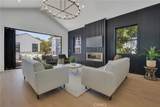520 Lucia - Photo 1