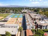 6323 Reseda Boulevard - Photo 3