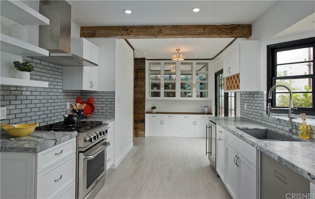 4742 Saint Clair Avenue - Photo 1