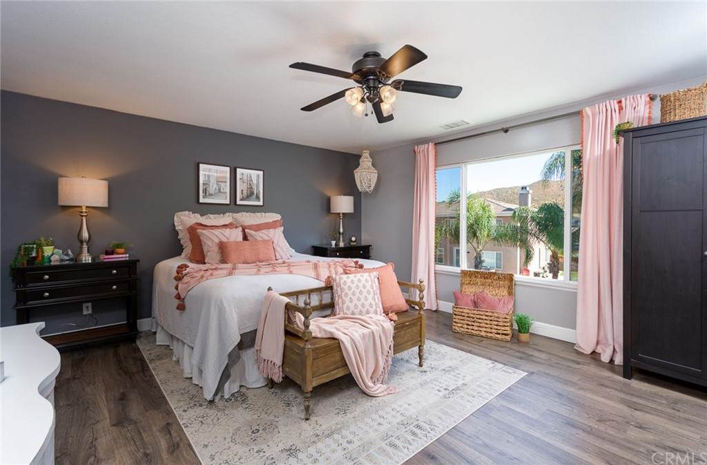 38060 Copperwood Street - Photo 1