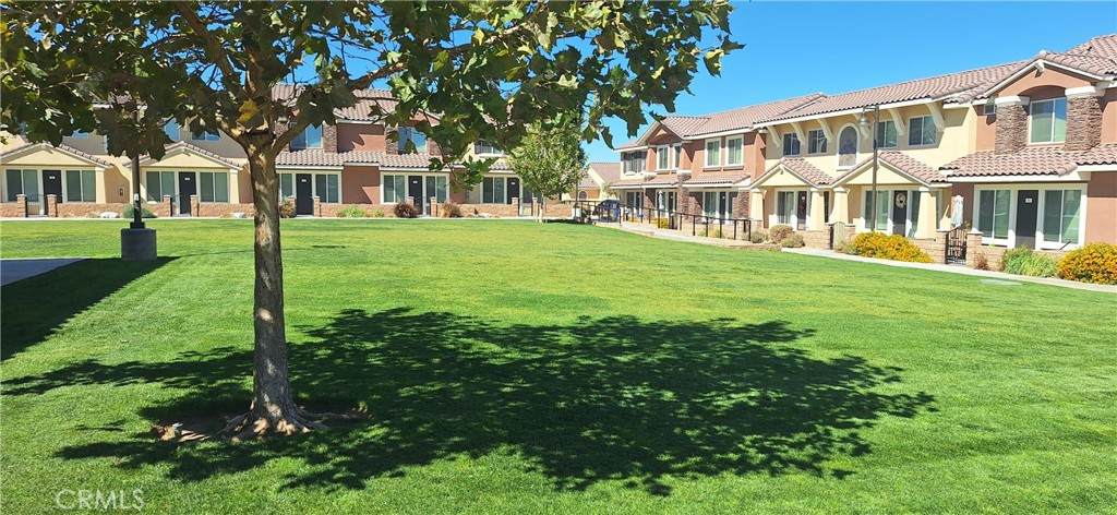 16852 Muscatel - Photo 1
