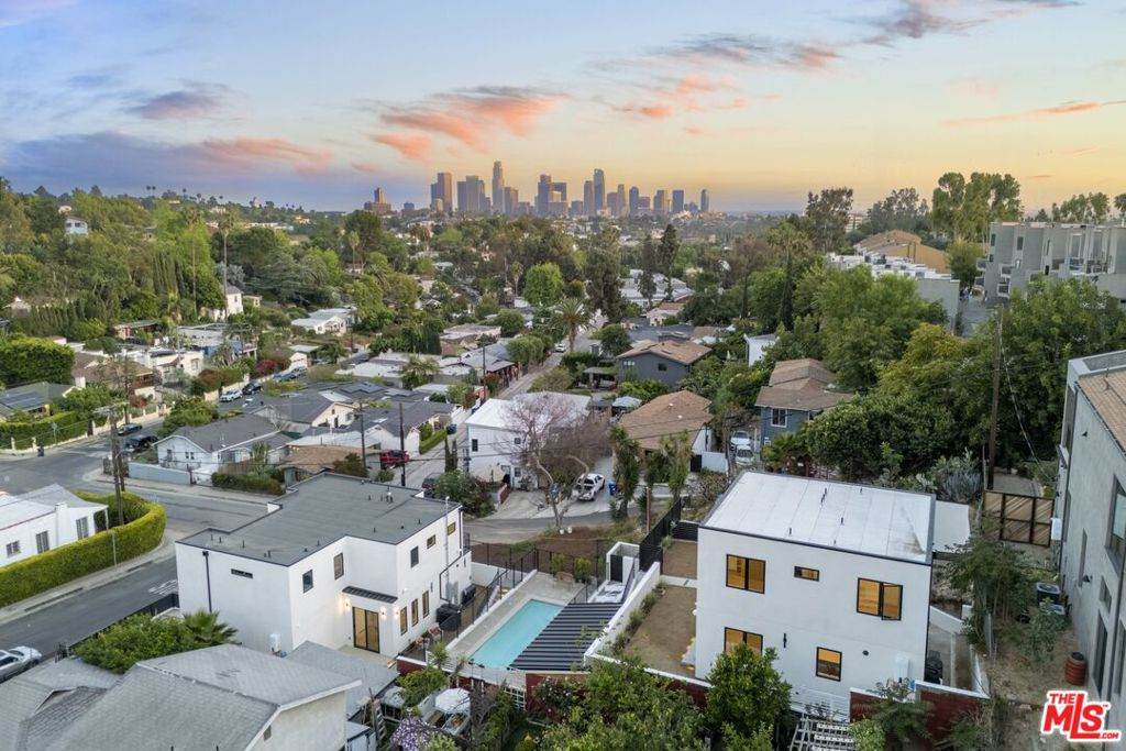 https://bt-photos.global.ssl.fastly.net/socal/orig_boomver_11_428117195-2.jpg