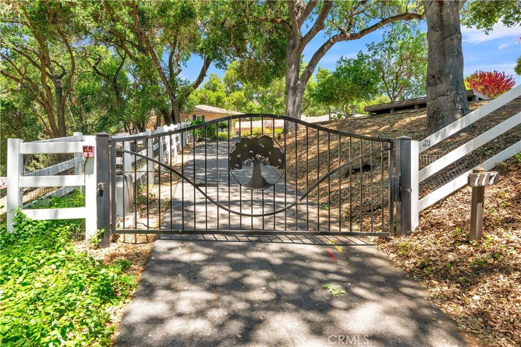 117 Frontier Way - Photo 1