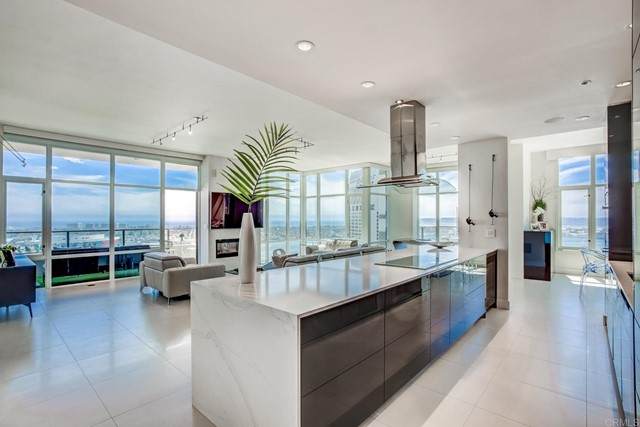 550 Front Street - Photo 1