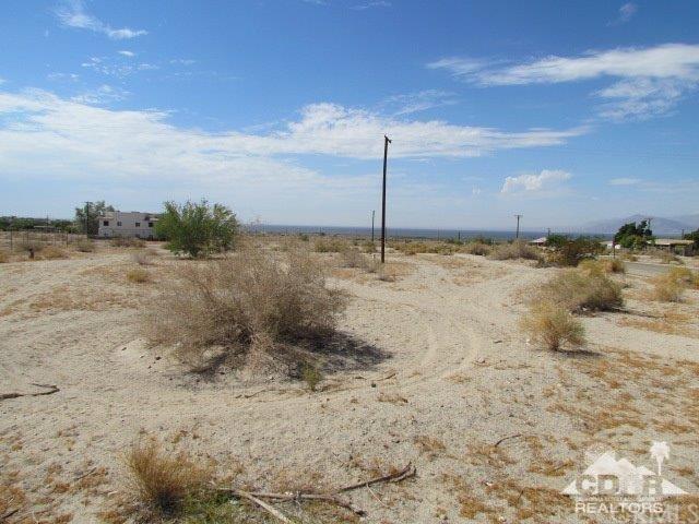 1215 Emerald Avenue - Photo 1