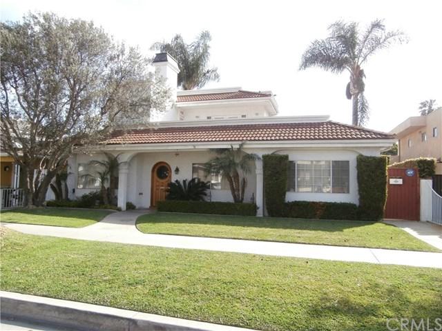 706 Delaware Street - Photo 1