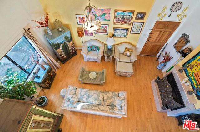 18433 Hatteras Street - Photo 1