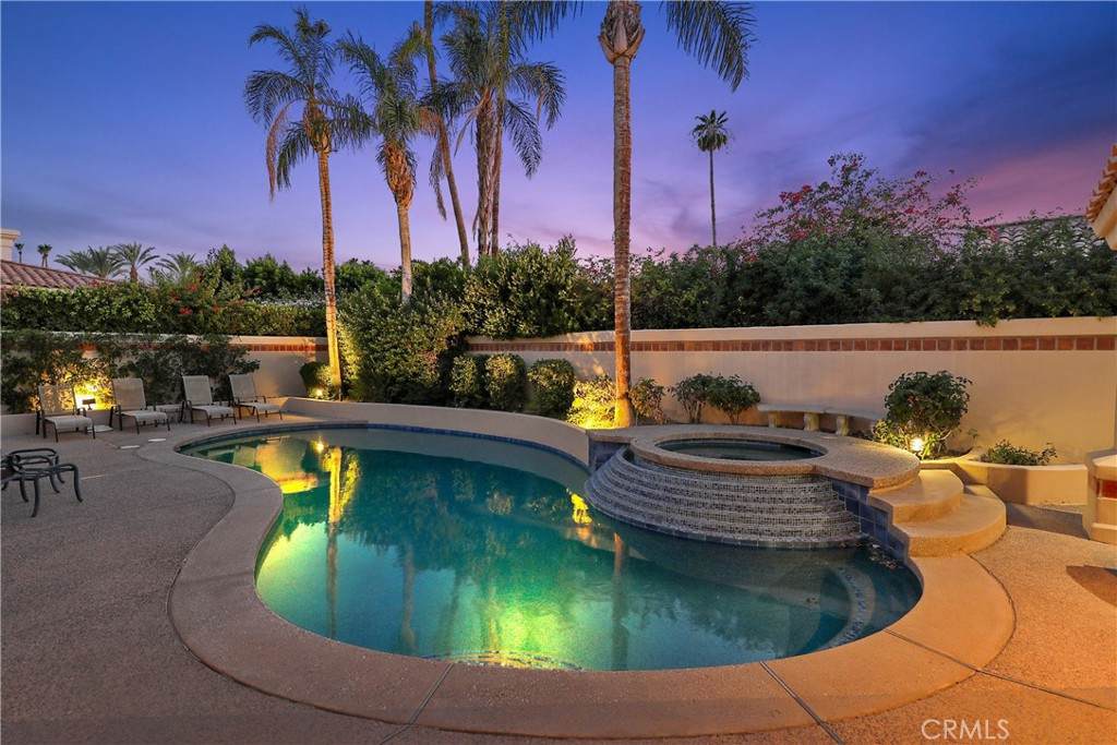 https://bt-photos.global.ssl.fastly.net/socal/orig_boomver_1_271188060-1.jpg