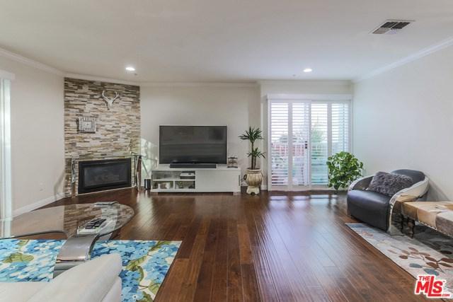 845 Plymouth - Photo 1