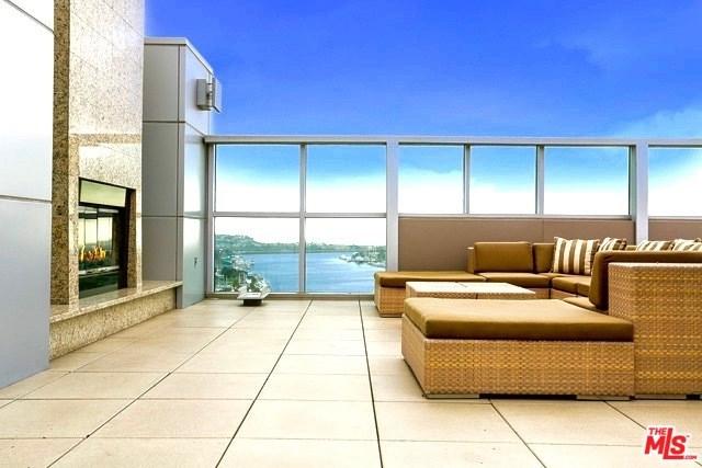 13700 Marina Pointe Drive - Photo 1