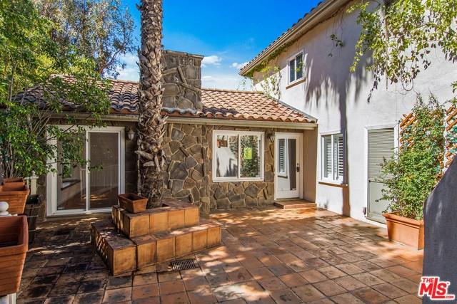 9146 St Ives Drive - Photo 1