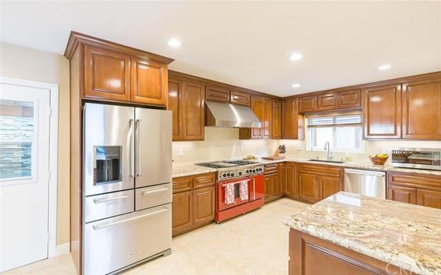 811 Spencer Street - Photo 1
