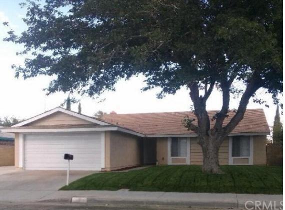 44108 Gingham Avenue - Photo 1