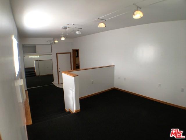 722 Pier Avenue - Photo 1