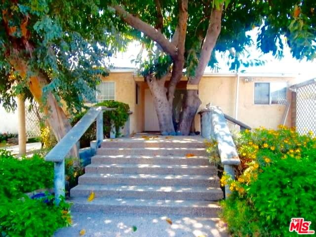 6006 Comey Avenue - Photo 1
