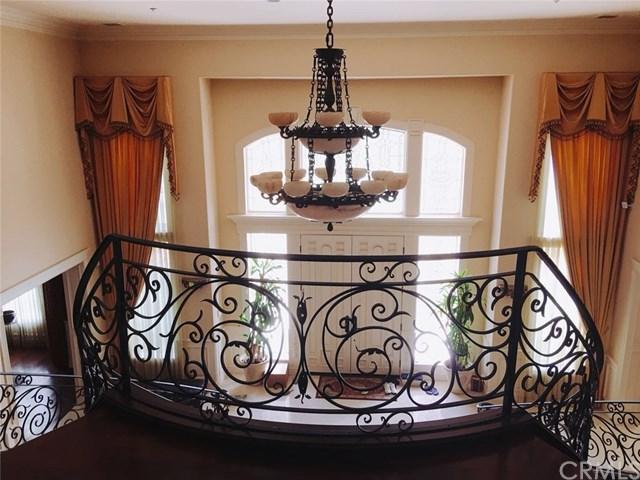 735 Hampton Road - Photo 1