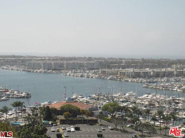 13600 Marina Pointe Drive - Photo 1