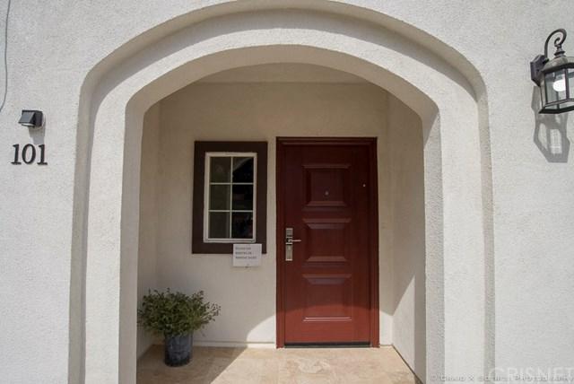 1755 Heywood - Photo 1