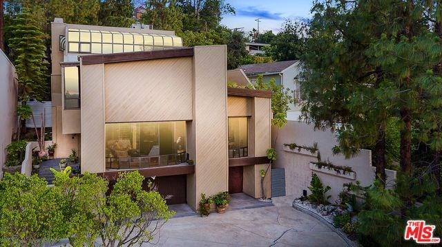 13952 Valley Vista - Photo 1