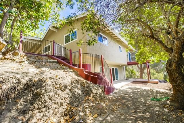 2609 33rd St - Photo 1