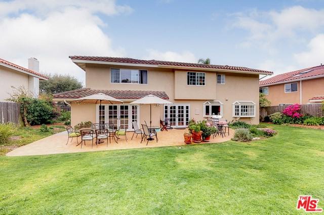 6829 Vallon Drive - Photo 1