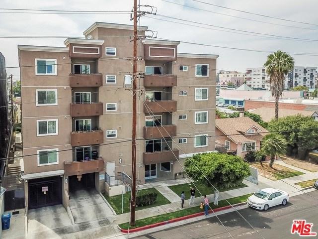 1029 Hobart - Photo 1