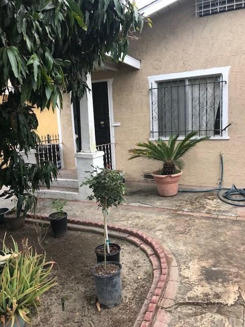 6335 Marbrisa Avenue - Photo 1