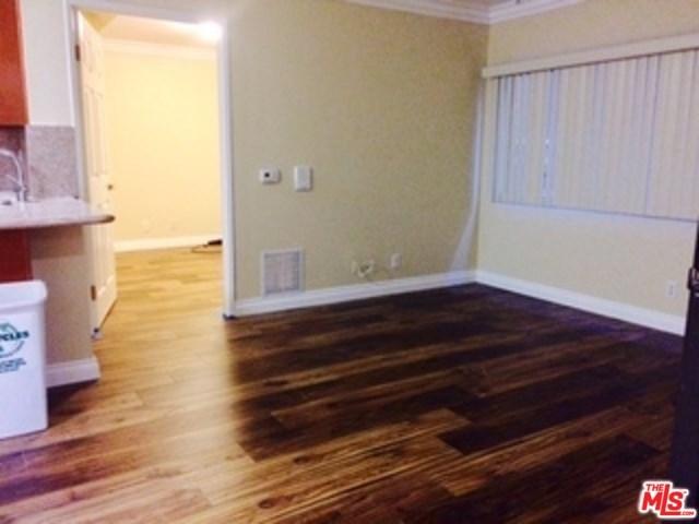 1726 Winona Boulevard - Photo 1
