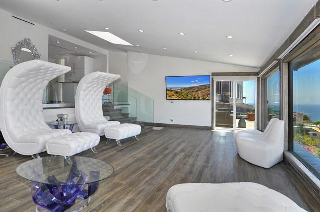 1730 Thurston - Photo 1