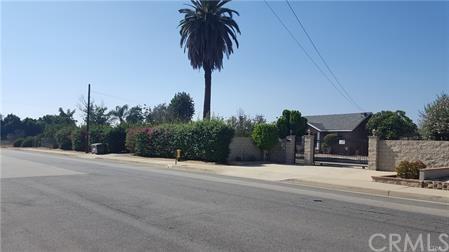 5044 Howard Street - Photo 1