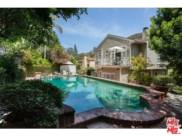 1401 Beverly Drive - Photo 1