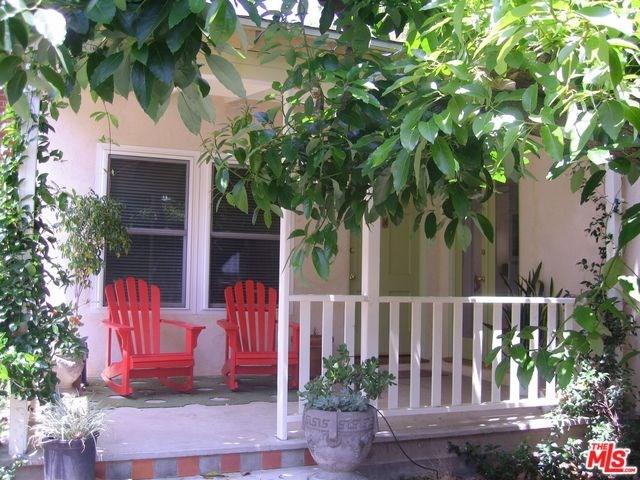 8267 Willoughby Avenue - Photo 1