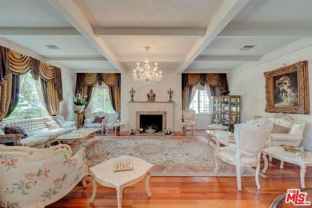 138 Doheny Drive - Photo 1