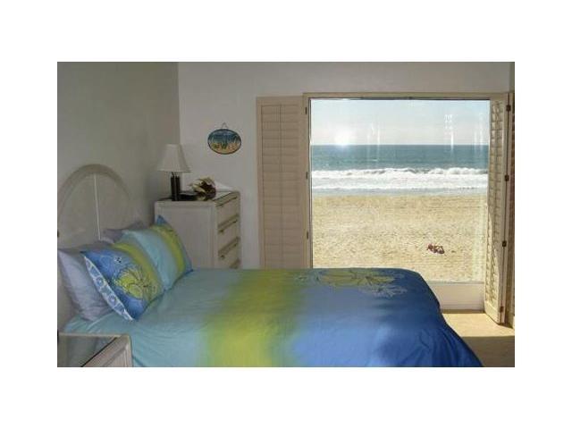 3755 Ocean Front Walk - Photo 1