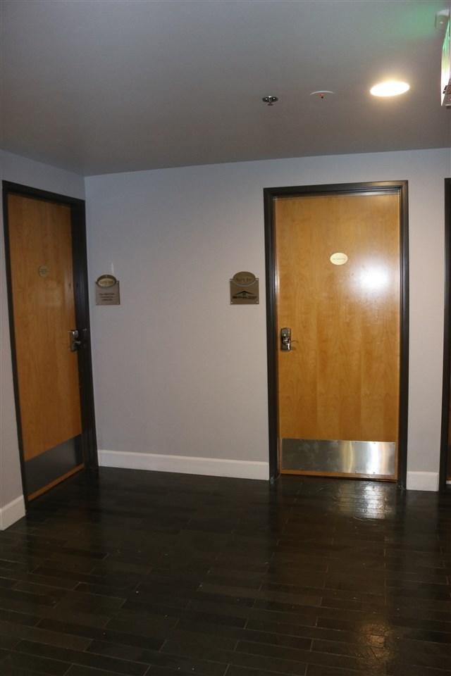 301 Mission Ave - Photo 1