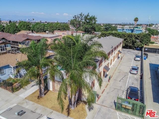 6720 West - Photo 1