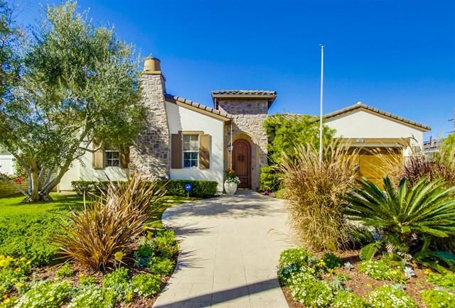 810 Alameda Blvd - Photo 1