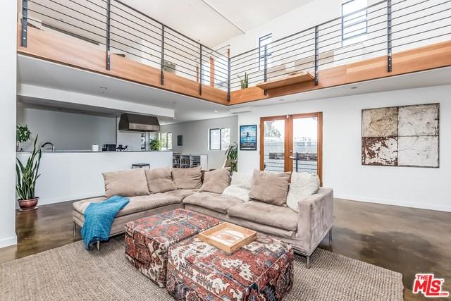1113 Electric Avenue - Photo 1