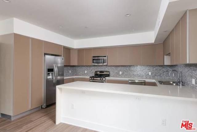 2250 Fox Hills Drive - Photo 1