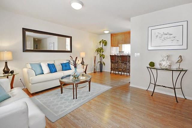 305 Los Altos Drive - Photo 1