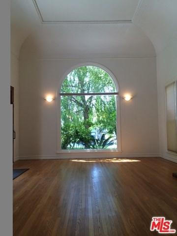 228 Palm Drive - Photo 1
