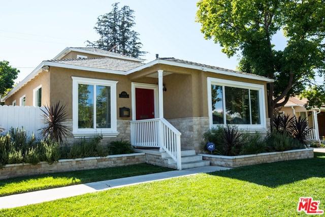 6139 Jamieson Avenue - Photo 1